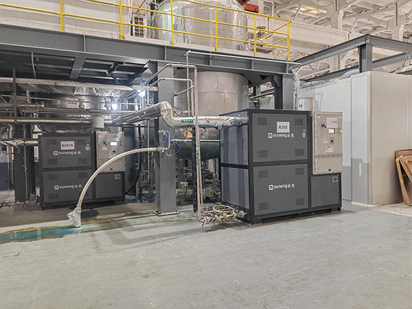電加熱導(dǎo)熱油鍋爐精準(zhǔn)控溫，生產(chǎn)效率提升