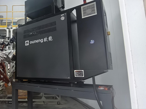 高分子物料反應(yīng)釜控溫實(shí)驗(yàn)室模溫機(jī)