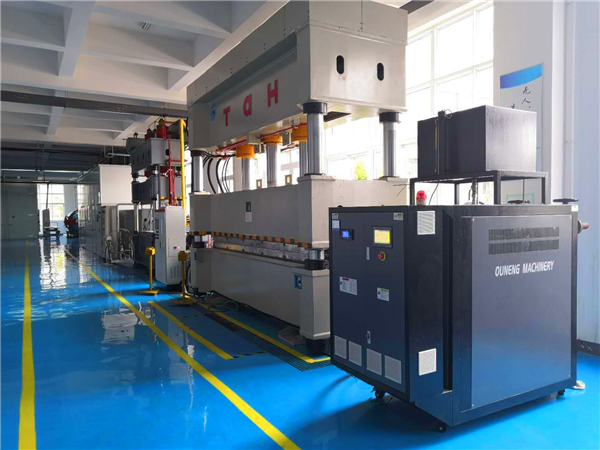 碳纖維復合材料成型