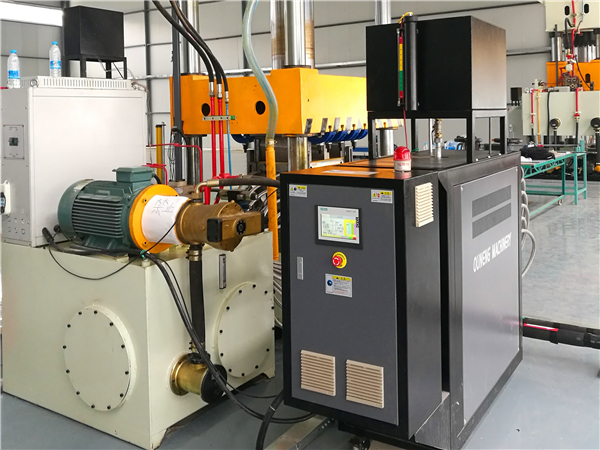 帶冷卻功能的高溫油溫機「歐能機械」生產(chǎn)更專業(yè)
