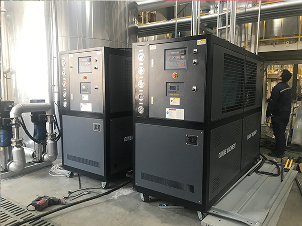 分離膜材料生產(chǎn)利器，風冷式冷熱一體機提高生產(chǎn)效率